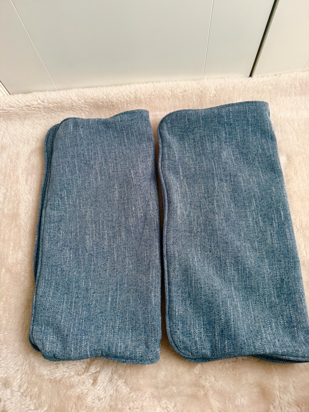 Ashely Furniture Blue Denim Throw Pillow Covers (Set of 2 ) - Picture 12 of 13